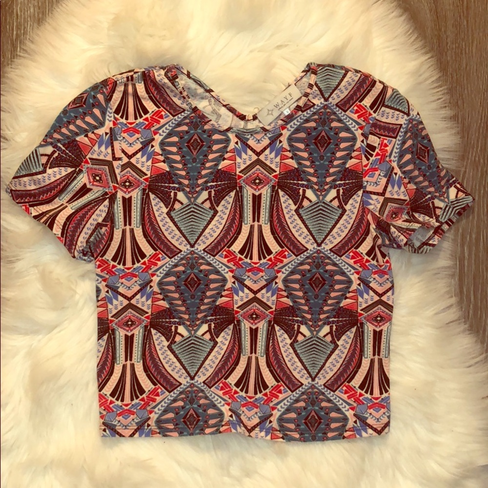 🪬Wayf Multi-Color Crop Top